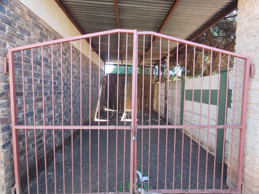 3 Bedroom Property for Sale in Meiringspark North West
